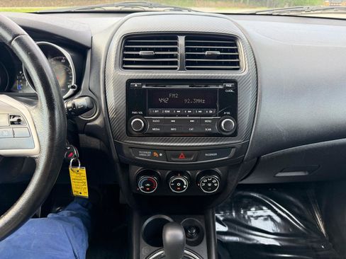 Used 2015 Mitsubishi Outlander Sport ES image 14