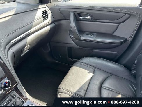 Used 2017 Chevrolet Traverse LT FWD image 30