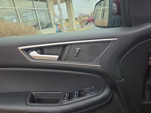 Used 2023 Ford Edge SEL w/ Convenience Package AWD/4WD image 16