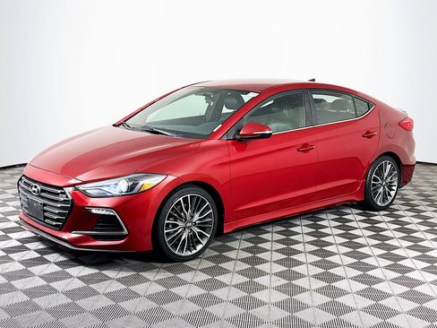 Used 2017 Hyundai Elantra Sport FWD image 4