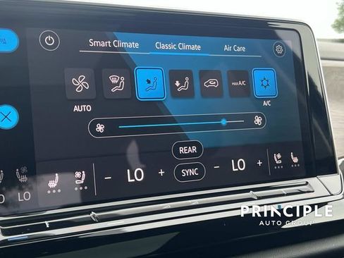 Used 2026 Volkswagen Atlas SE w/ Panoramic Sunroof Package FWD image 28