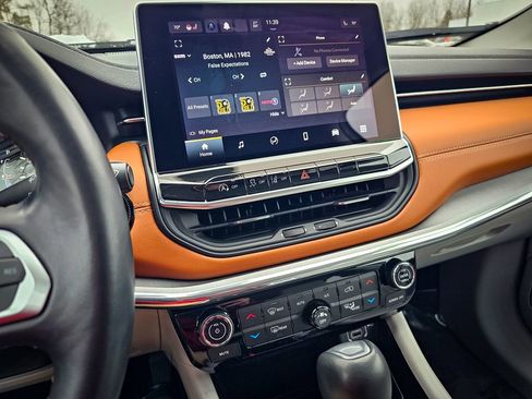 Certified 2022 Jeep Compass Limited image 21