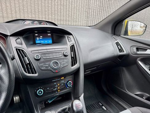Certified 2018 Ford Focus ST image 20