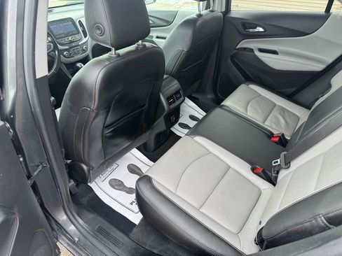 Used 2019 Chevrolet Equinox Premier image 10