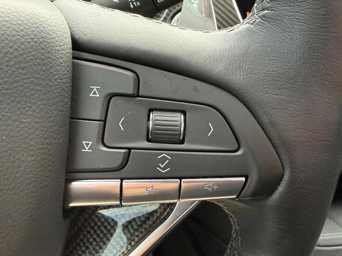 Used 2023 Cadillac XT6 Sport w/ Technology Package image 19