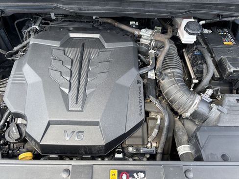 Used 2022 Kia Carnival SX Prestige FWD image 17