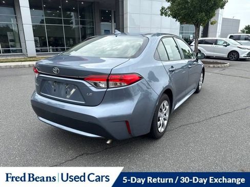 Used 2021 Toyota Corolla LE w/ Carpet Mat Package (TMS) FWD image 12