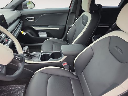 Certified 2025 Kia K4 GT-Line w/ GT-Line Premium Package FWD image 21