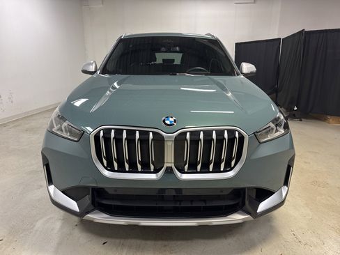 Used 2023 BMW X1 xDrive28i w/ Premium Package image 10
