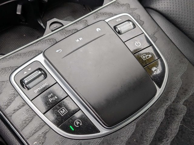 Used 2021 Mercedes-Benz GLC 300 image 29