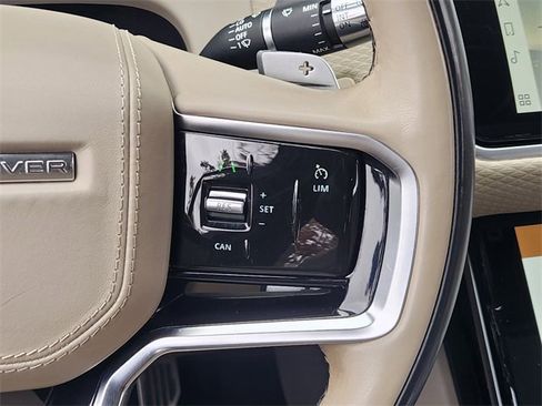 Used 2021 Land Rover Range Rover Velar R-Dynamic S image 28