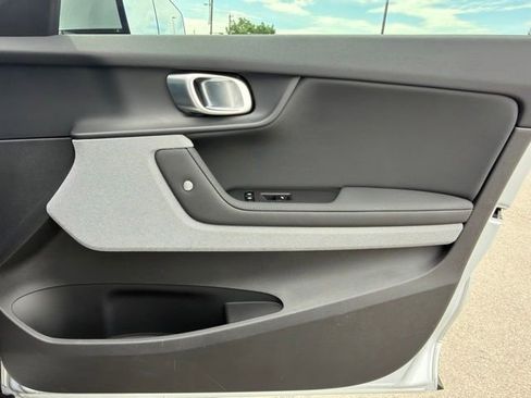 Used 2023 Polestar Polestar 2 FWD image 11