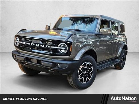 New 2025 Ford Bronco Outer Banks image 1