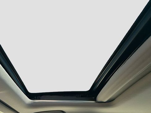 Used 2017 Honda Accord EX image 27