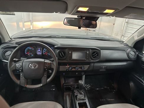 Used 2019 Toyota Tacoma SR w/ SR Convenience Package image 22