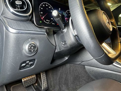 Used 2023 Mercedes-Benz C 300 4MATIC Sedan image 31