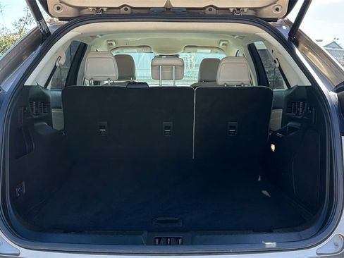 Used 2020 Ford Edge Titanium image 39