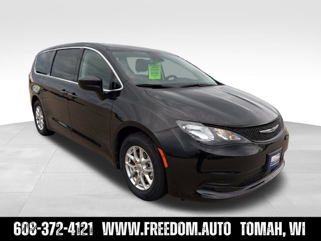 Used 2023 Chrysler Voyager LX FWD image 11