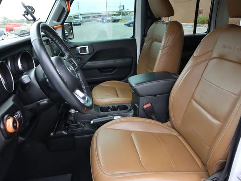 Used 2021 Jeep Wrangler Unlimited Sahara image 20
