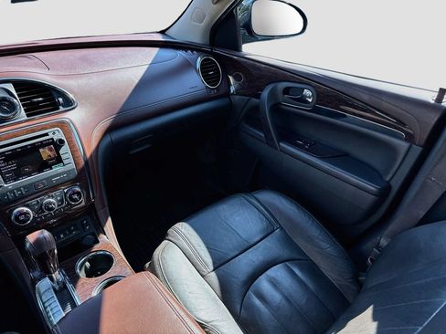 Used 2014 Buick Enclave Leather FWD image 28