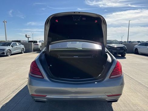 Used 2015 Mercedes-Benz S 550 Sedan image 9