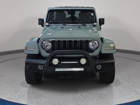 Used 2024 Jeep Wrangler Unlimited w/ Convenience Group AWD/4WD image 3