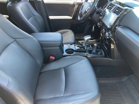 Used 2024 Toyota 4Runner TRD Off-Road Premium AWD/4WD image 12