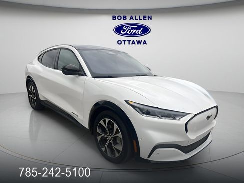 Used 2023 Ford Mustang Mach-E Premium image 7