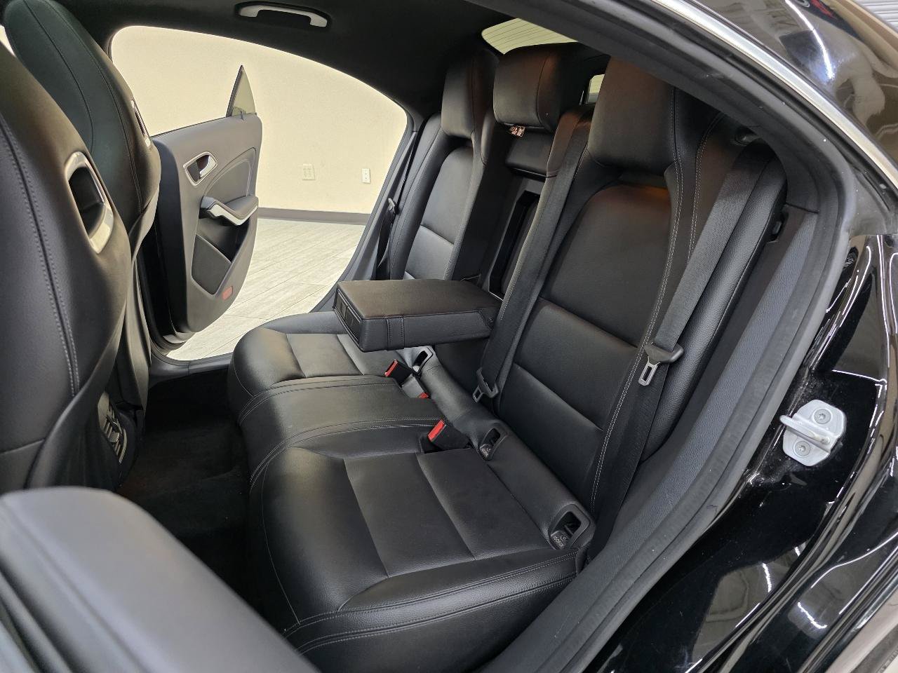 Used 2018 Mercedes-Benz CLA 250 4MATIC image 23