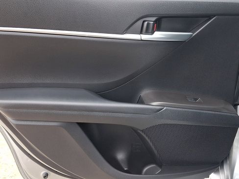 Certified 2024 Toyota Camry SE FWD image 11