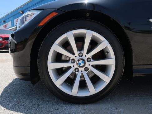 Used 2011 BMW 328i xDrive Sedan AWD/4WD image 41