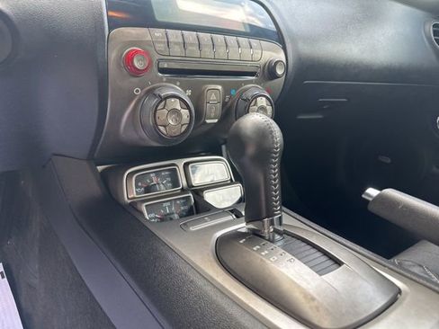 Used 2011 Chevrolet Camaro SS RWD image 24