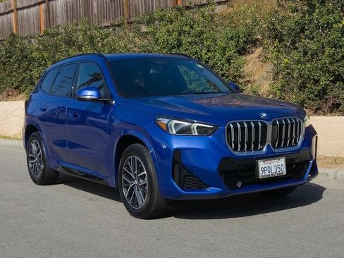 Used 2025 BMW X1 xDrive28i w/ M Sport Package image 2