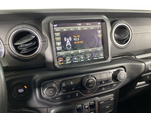 Used 2023 Jeep Wrangler Unlimited Rubicon 4xe w/ Cold Weather Group AWD/4WD image 30