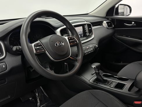 Used 2020 Kia Sorento AWD V6 image 11