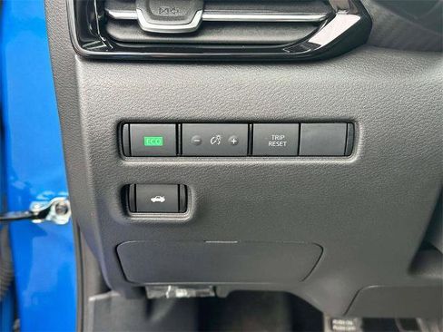 Certified 2024 Nissan Sentra SR w/ SR Premium Package image 21