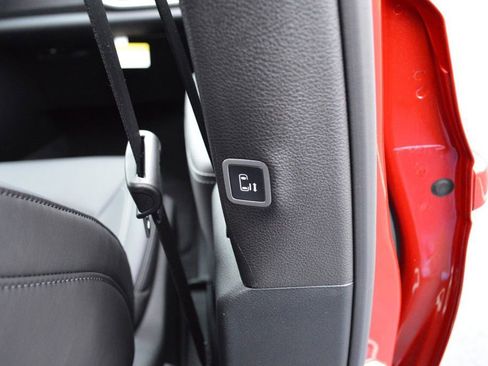 New 2026 Chrysler Pacifica Select image 30