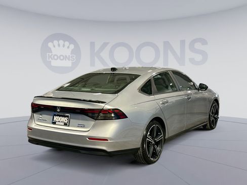 Used 2024 Honda Accord Sport image 7