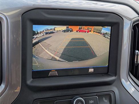 Used 2021 Chevrolet Silverado 1500 Custom image 24