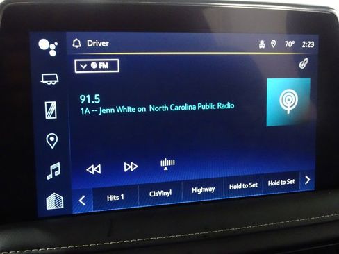 Used 2024 Chevrolet Suburban Premier image 34