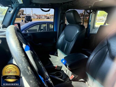 Used 2014 Jeep Wrangler Unlimited Sahara AWD/4WD image 4