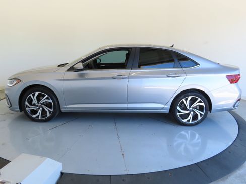 New 2026 Volkswagen Jetta SEL FWD image 7