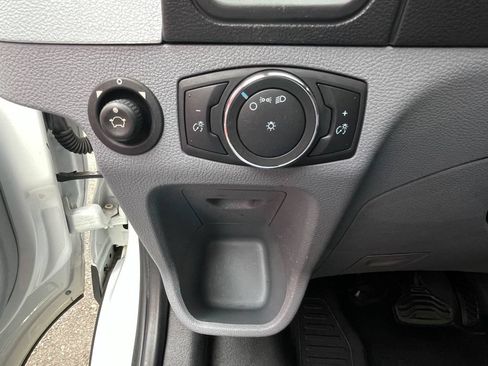 Used 2018 Ford Transit 250 130 Low Roof RWD image 33