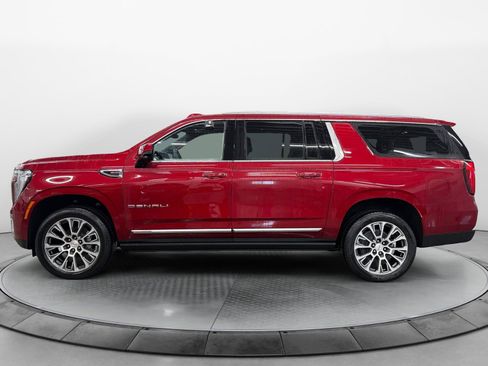 New 2026 GMC Yukon XL Denali w/ Denali Reserve Package image 3