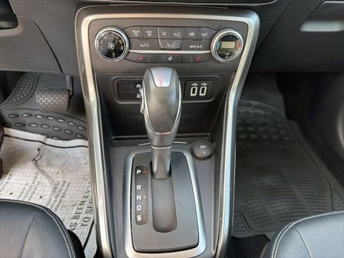 Used 2020 Ford EcoSport SES w/ SES Black Appearance Package image 15