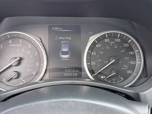 Used 2018 INFINITI Q50 Luxe image 25