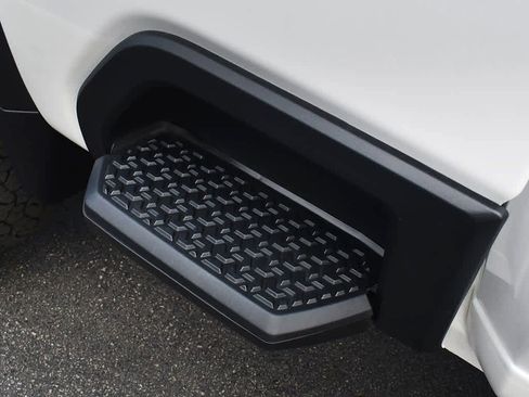 Used 2024 Chevrolet Silverado 2500 LTZ w/ LTZ Plus Package image 27