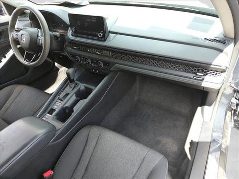 Certified 2023 Honda Accord EX image 21