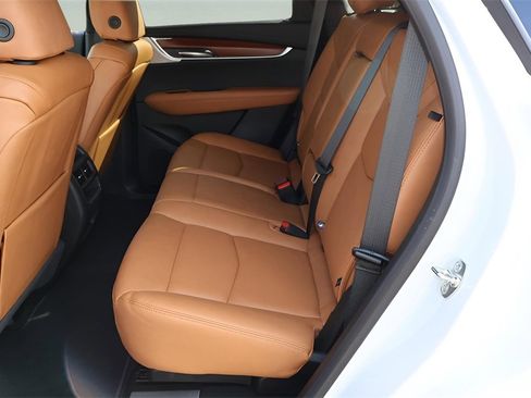 New 2025 Cadillac XT5 Premium Luxury image 14