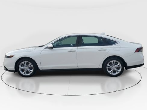 Used 2025 Honda Accord LX image 13